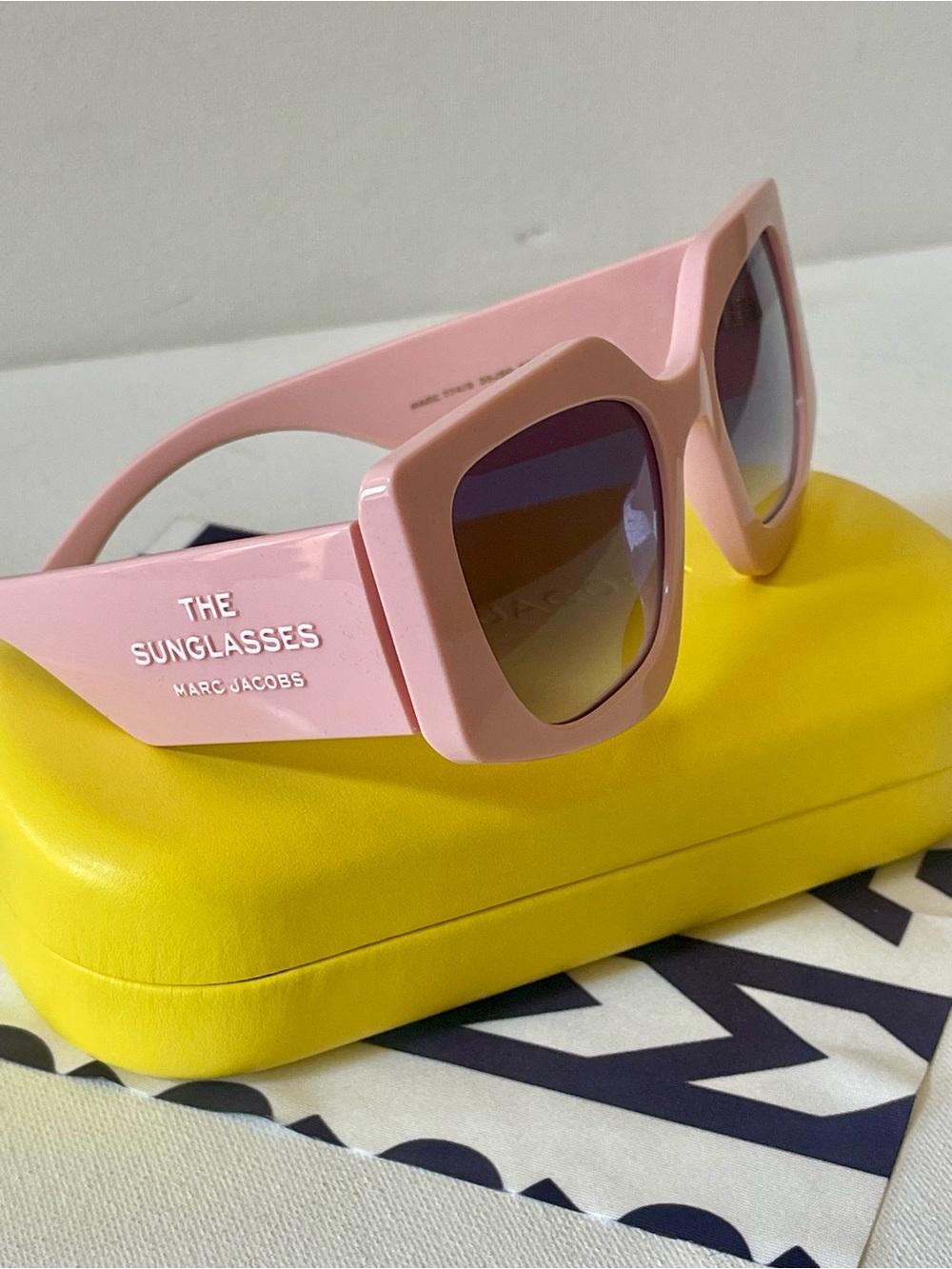 NIB MARC JACOBS MARC 774/S 35J90 PINK FULL RIM DARK GREY SHADED  SUNGLASSES